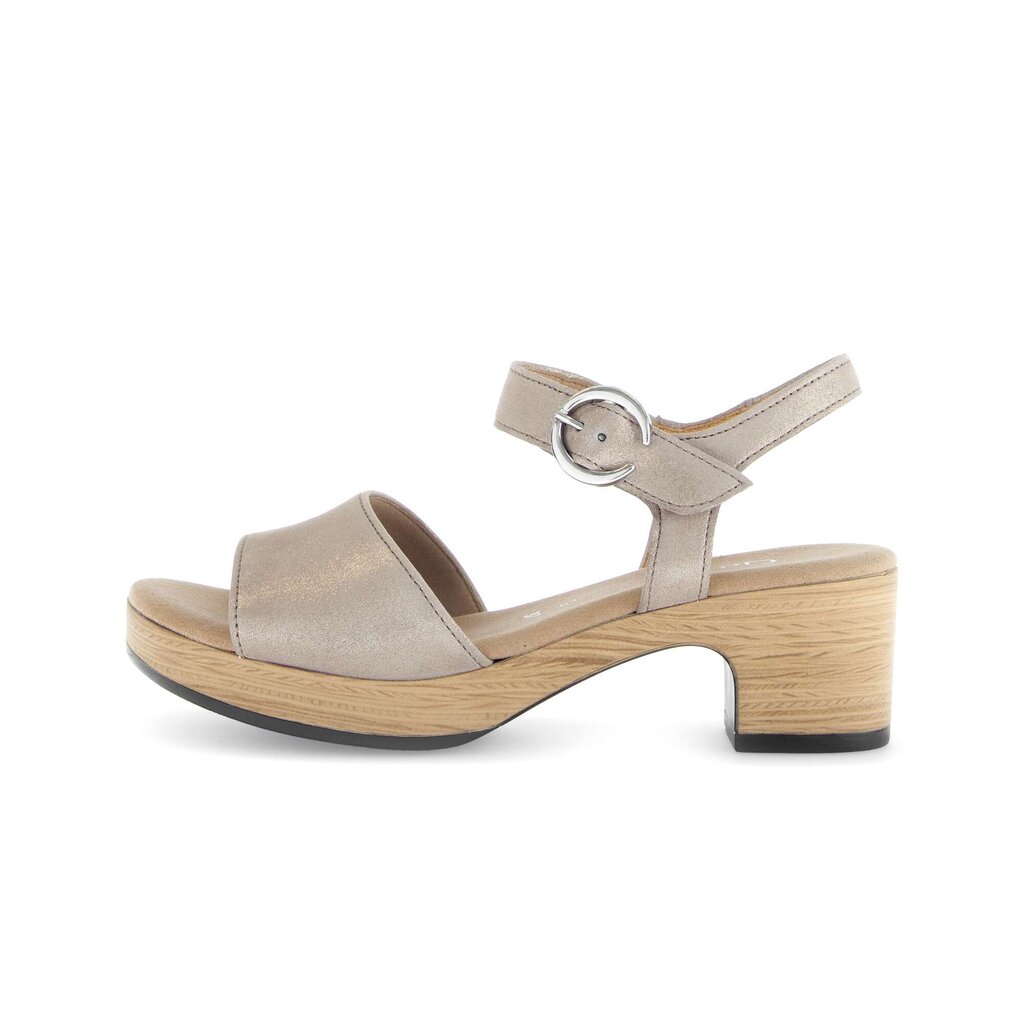 Sandal met riempjes beige