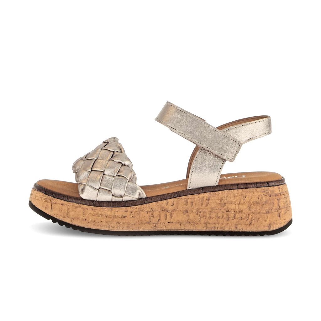 Sandale met plateauzool goud