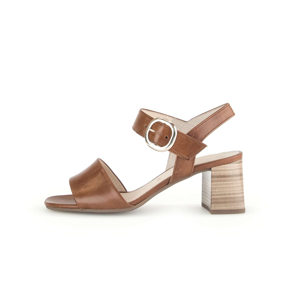 Sandal met riempjes bruin