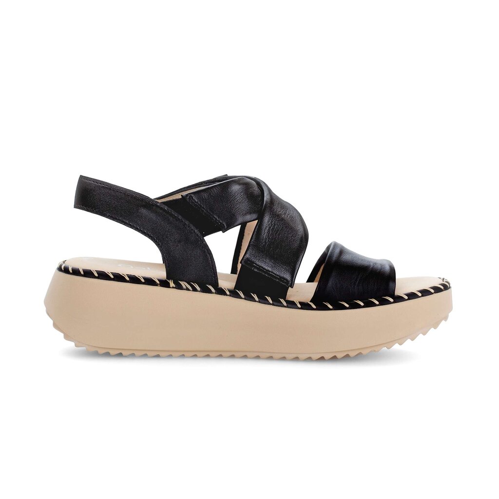 Sandale met plateauzool zwart