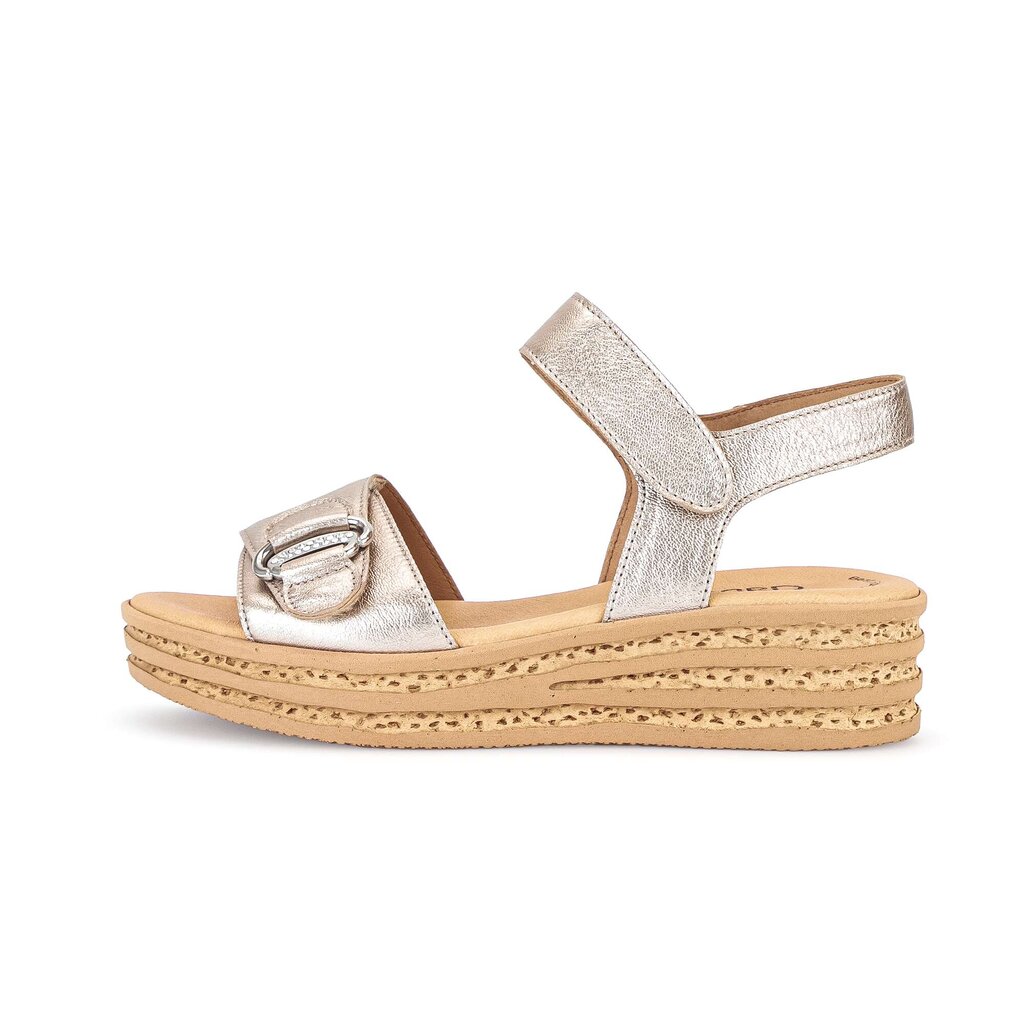 Sandale met plateauzool goud