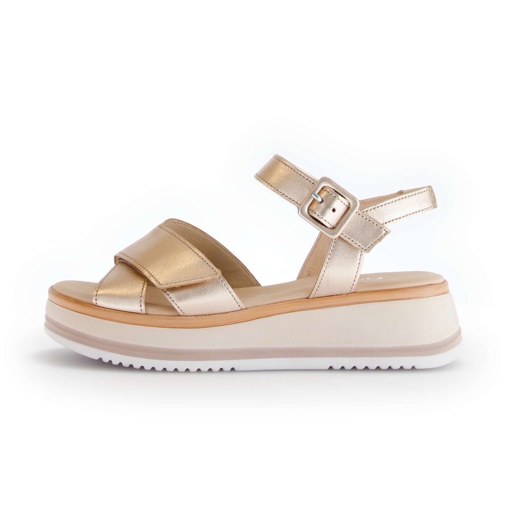 Sandale met plateauzool goud