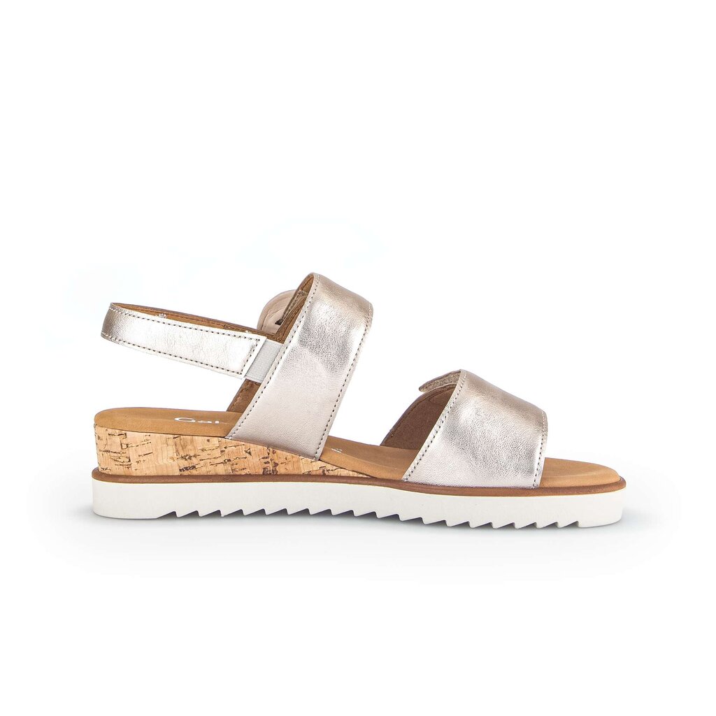 Sandaleno met sleehak goud