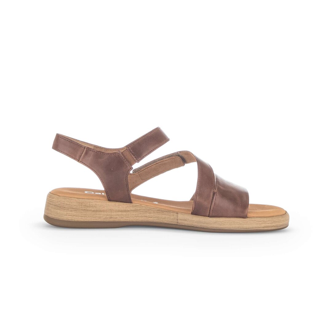 Sandal met riempjes bruin