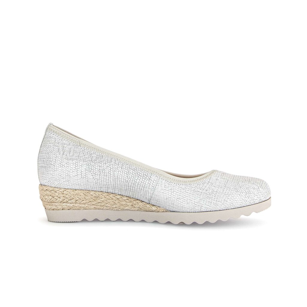 Pump met sleehak goud