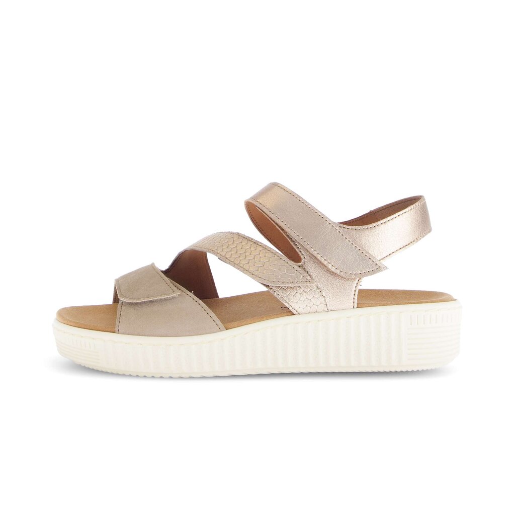 Sandale met plateauzool beige