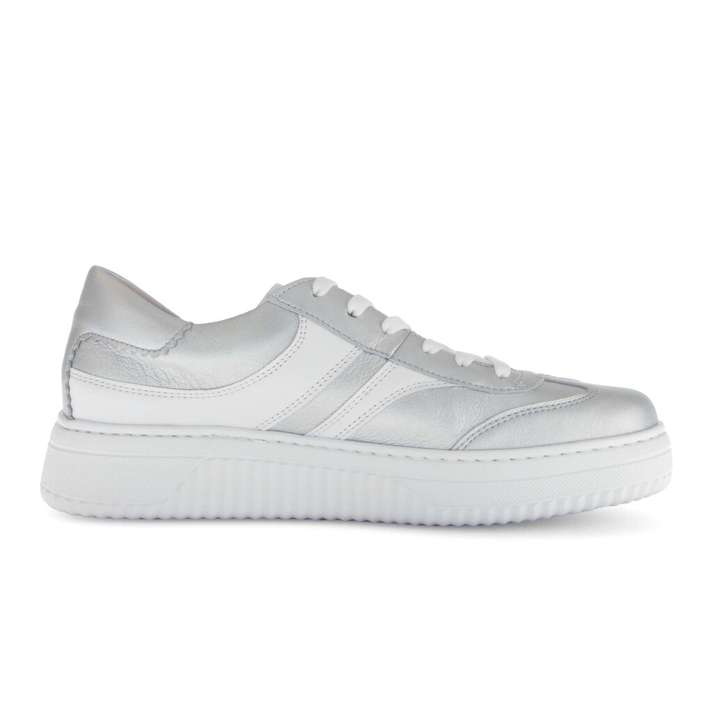 Lage sneaker zilver