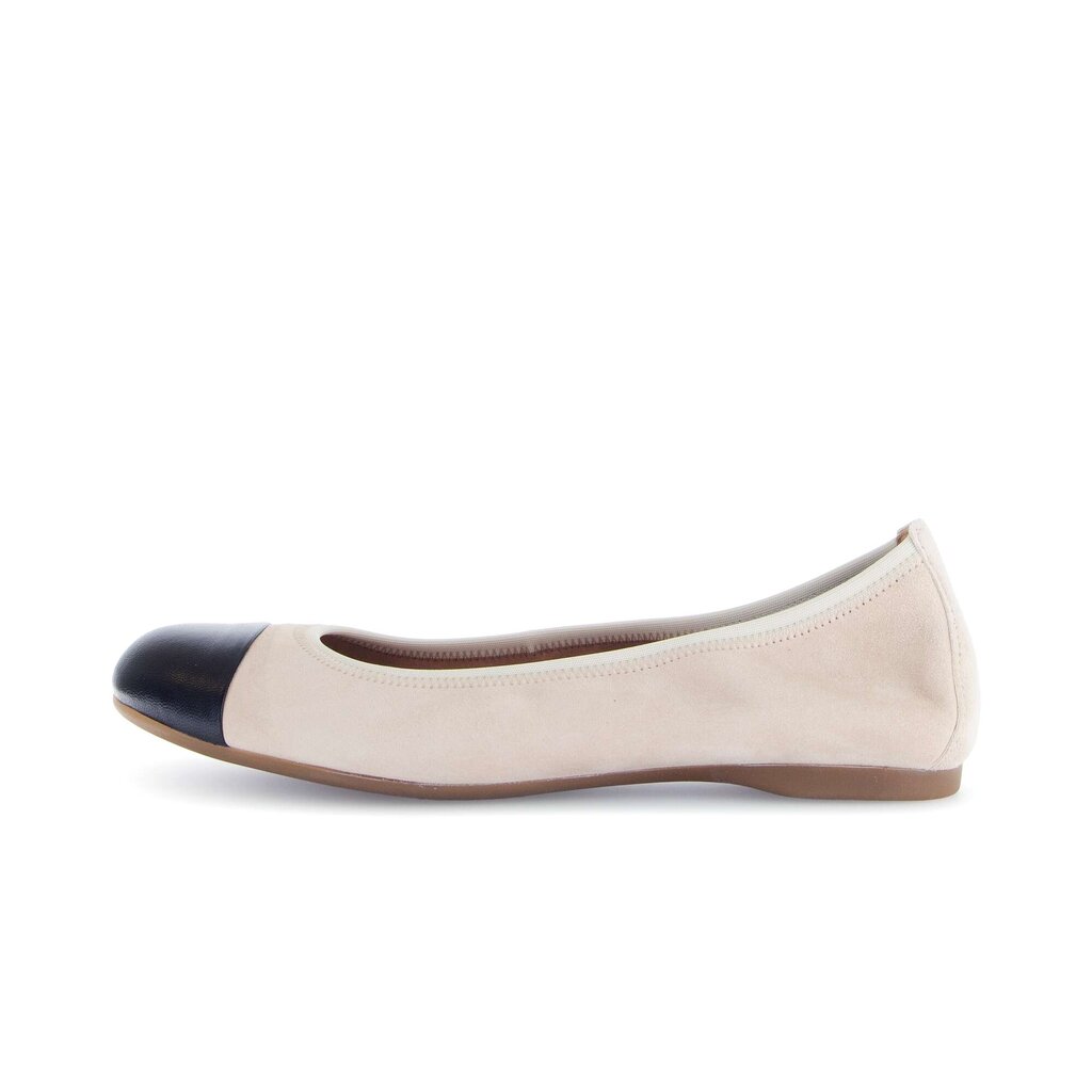 Elegante ballerina beige