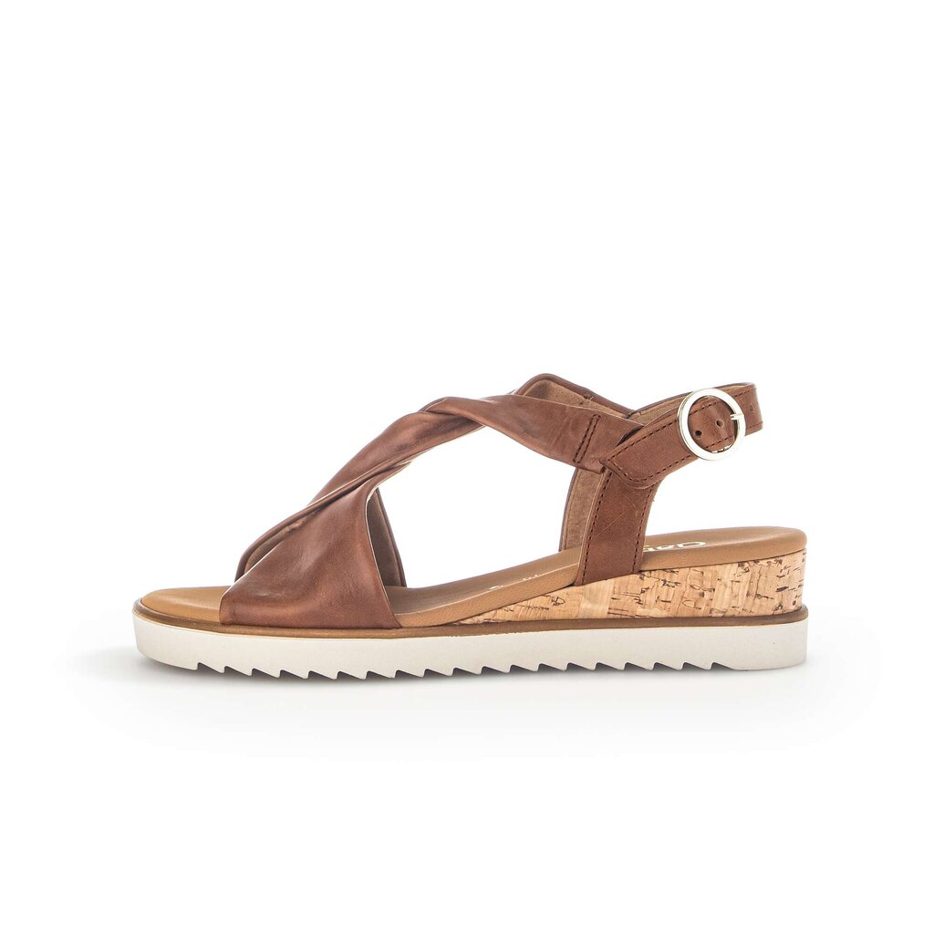 Sandaleno met sleehak bruin