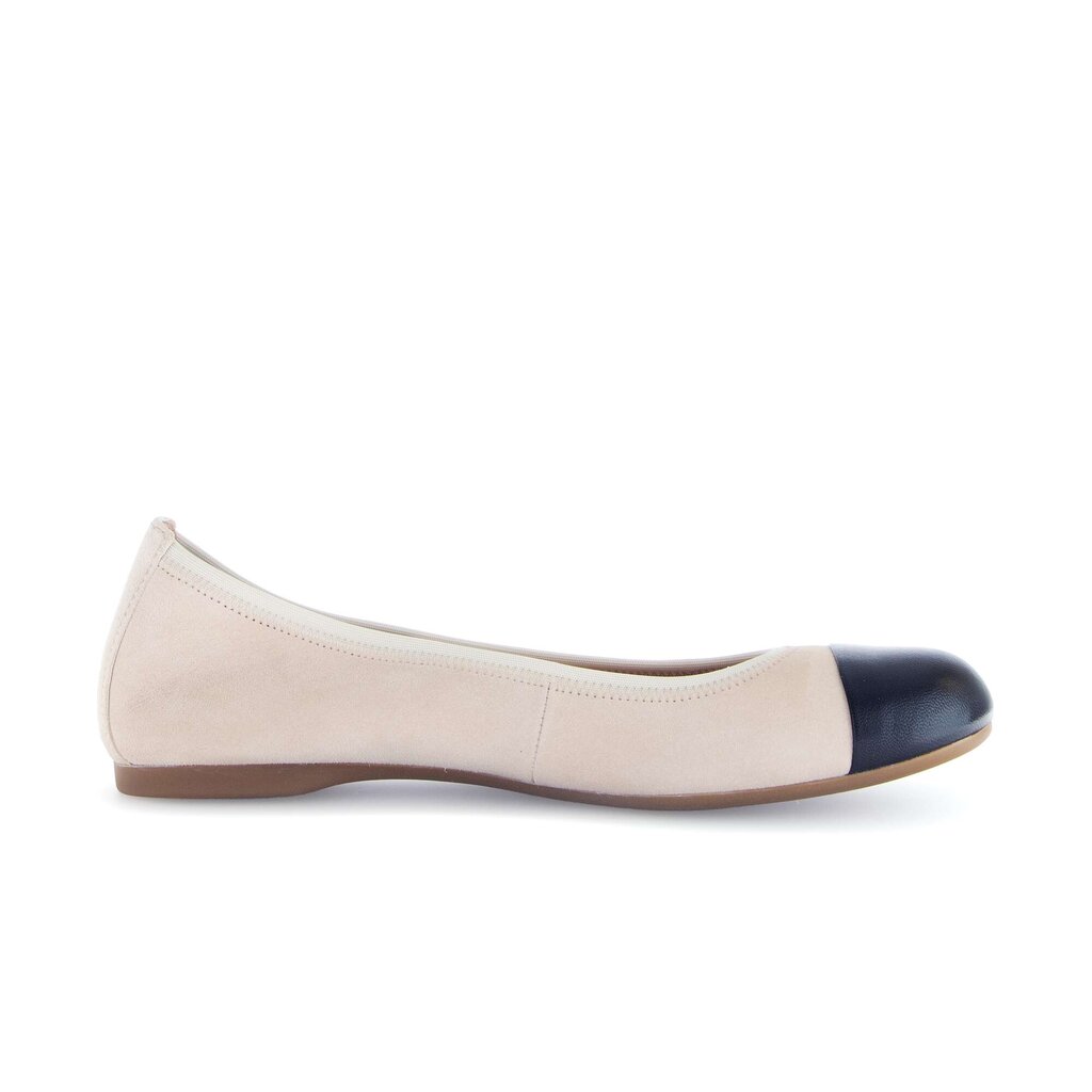 Elegante ballerina beige