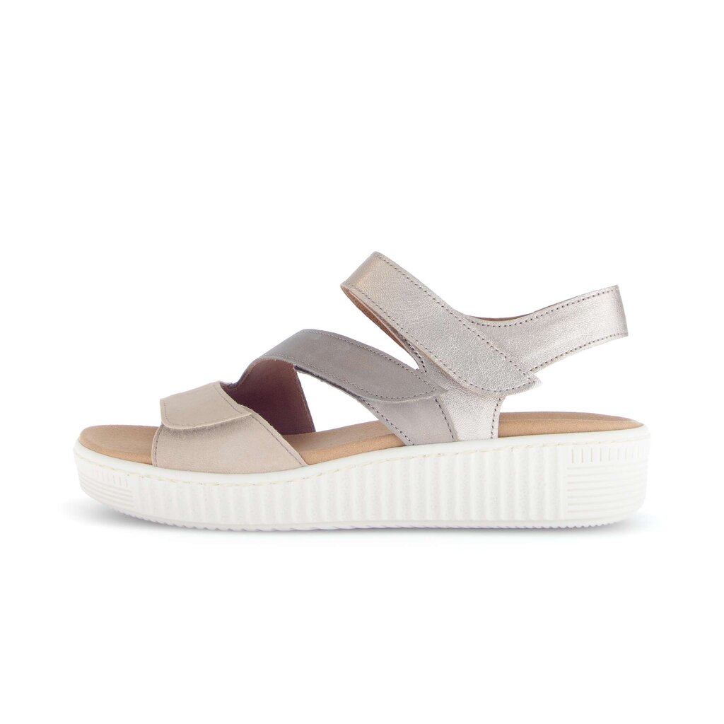 Sandale met plateauzool beige