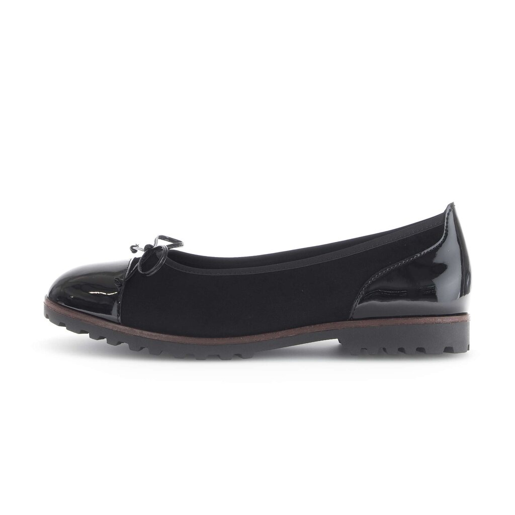 Elegante ballerina zwart