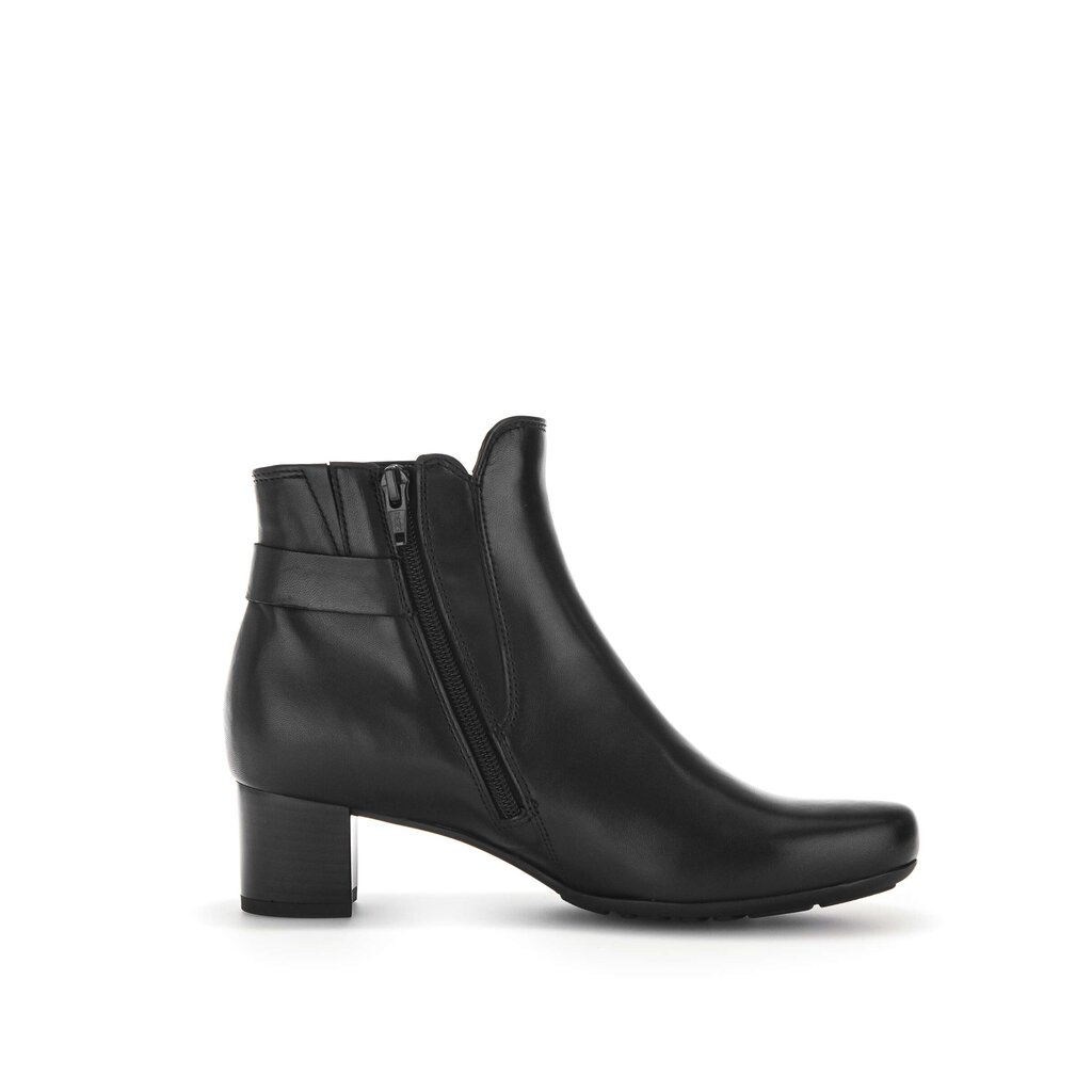 Sportief enkellaarsje zwart