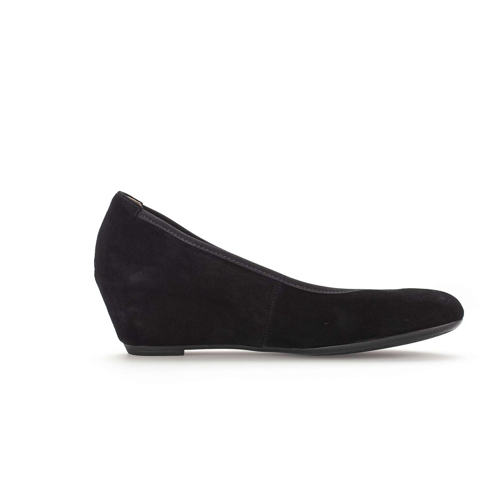 Pump met sleehak zwart