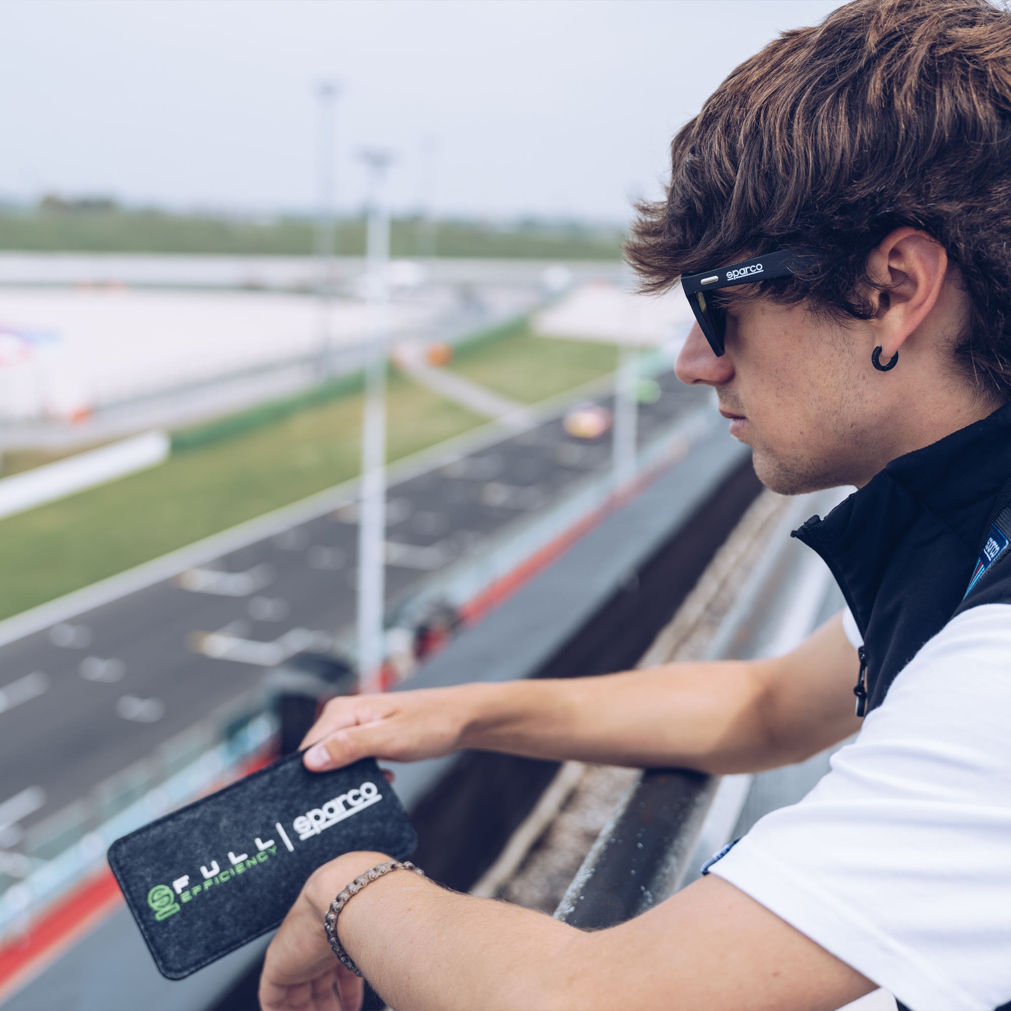 SUNGLASSES FULL EFFICIENCY