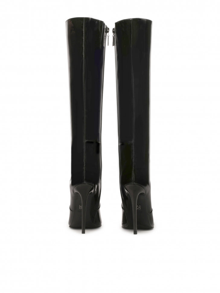 Eleganckie kozaki na szpilce z lakierowanej skóry