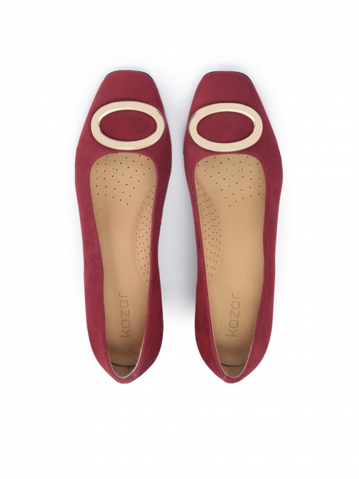 Bordowe czółenka z nubuku na średniej wysokości obcasie