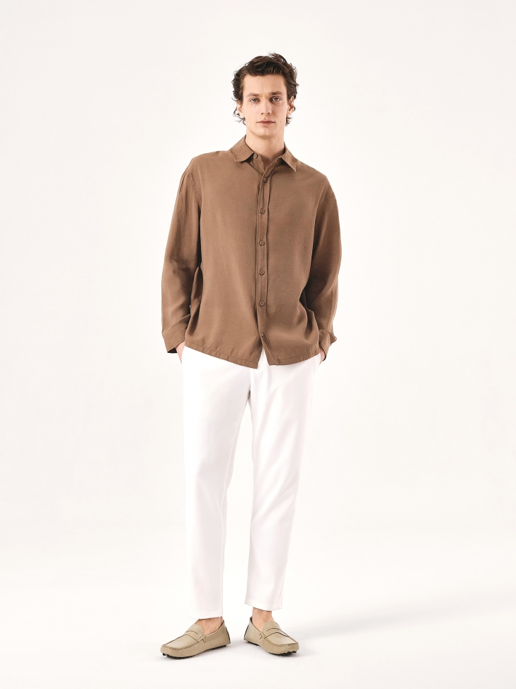 Klasyczne beżowe driving mocs