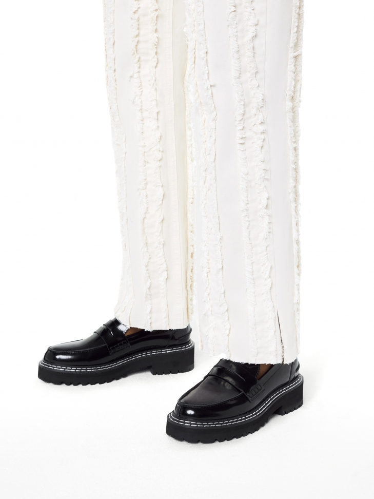 Lakierowane półbuty z podeszwą typu track