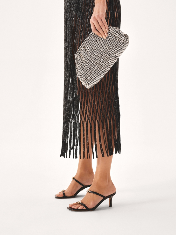 Klapki na średniej wysokości obcasie