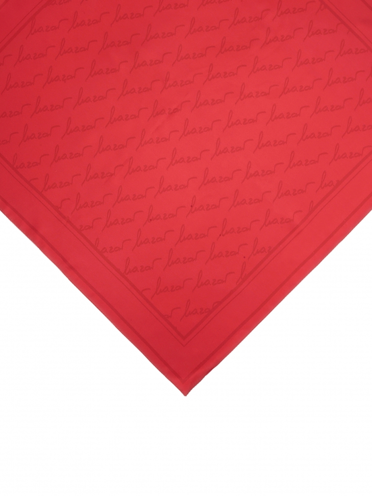 Czerwona apaszka ze szlachetnego jedwabiu