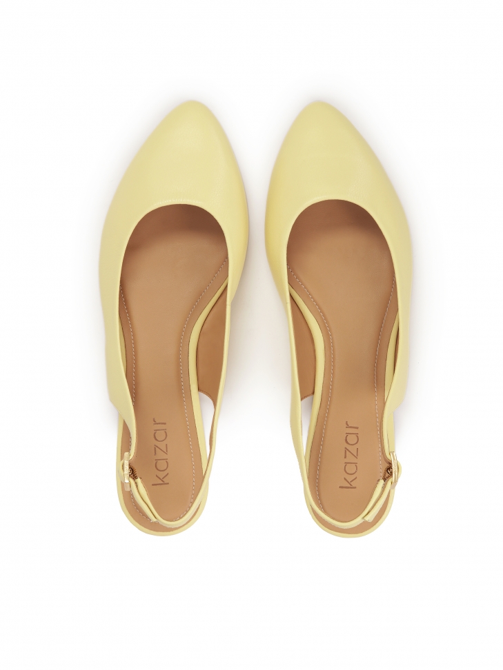 Jasnożółte płaskie czółenka z odytą piętą