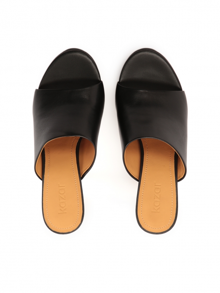 Skórzane klapki z platformą i wysokim obcasem