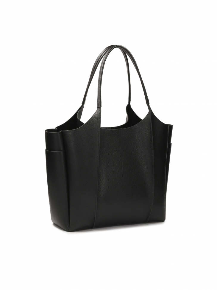 Duża czarna torebka ze srebrnym okuciem