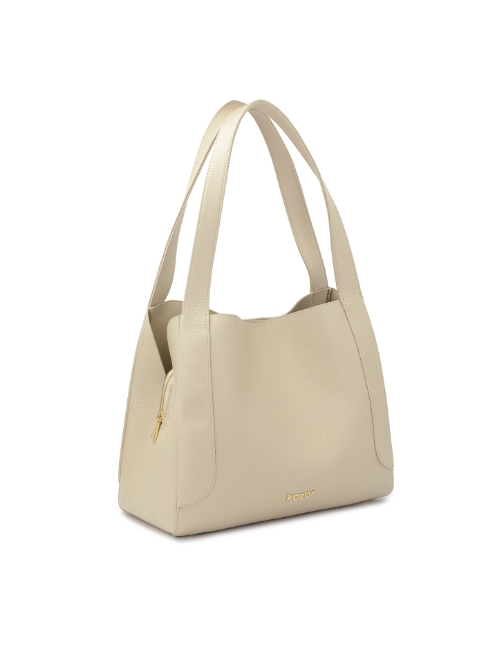 Jasnoszara torebka o unikatowym kształcie