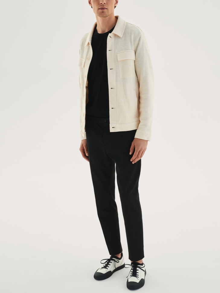 Białe sneakersy męskie