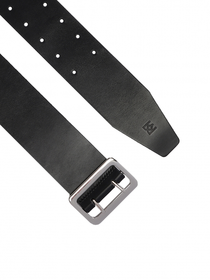 Szeroki czarny pasek damski ze srebrną klamrą