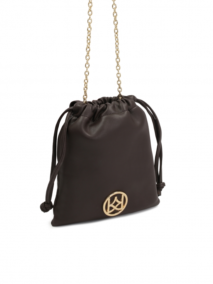 Mała skórzana torebka worek na łańcuszku