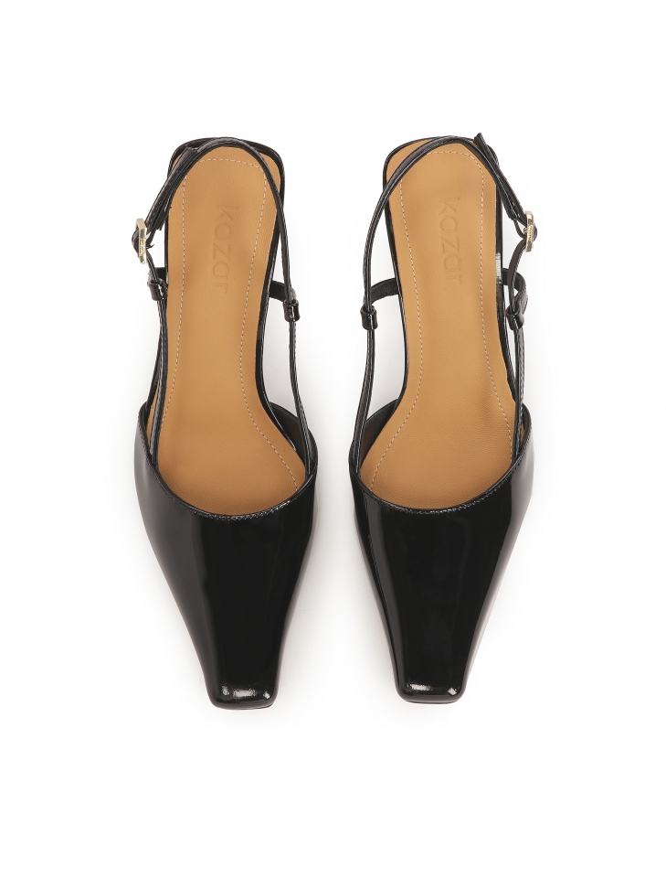 Lakierowane czółenka z odytą piętą