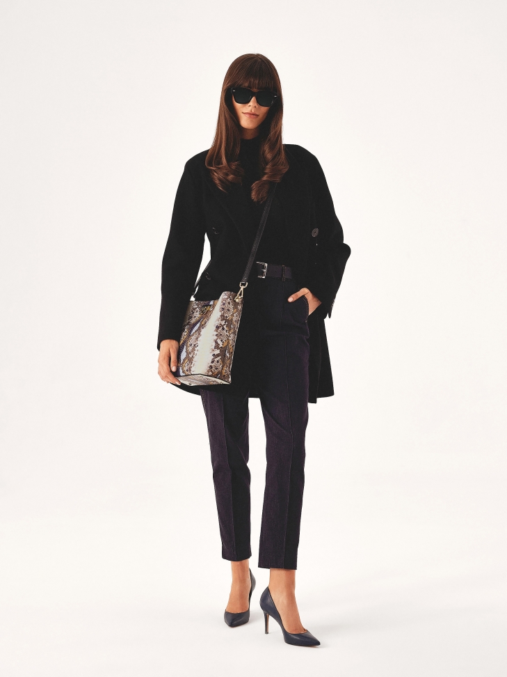 Granatowe czółenka z noskiem w szpic