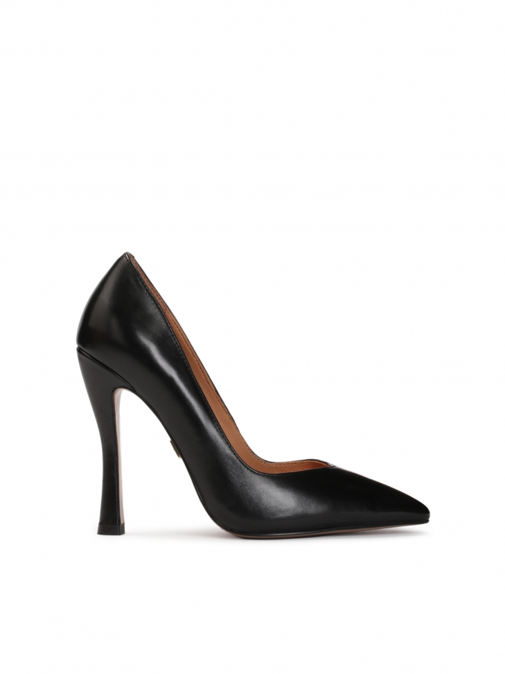 Czarne skórzane czółenka z noskiem w szpic