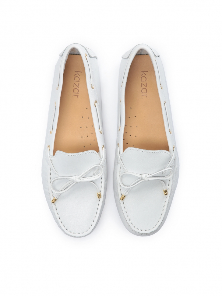 Mokasyny z wysokiej jakości skóry off-white