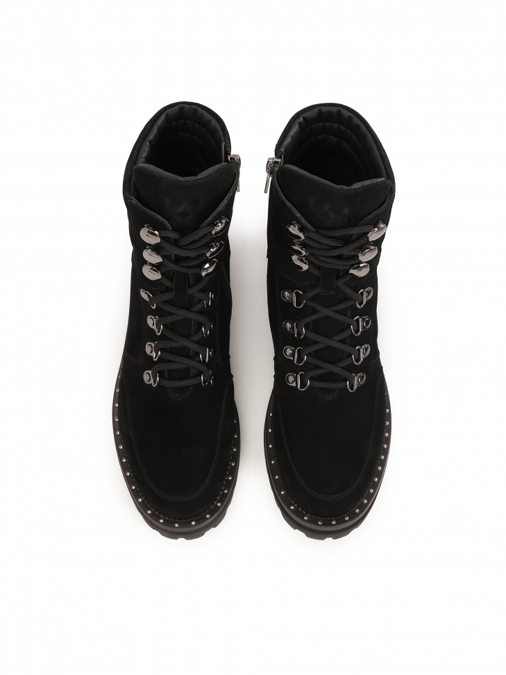 Czarne zamszowe trzewiki z wysoką cholewką