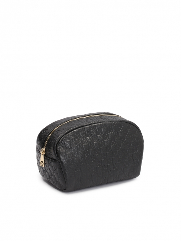 Pojemna czarna kosmetyczka zdobiona tłoczonymi monogramami KAZAR