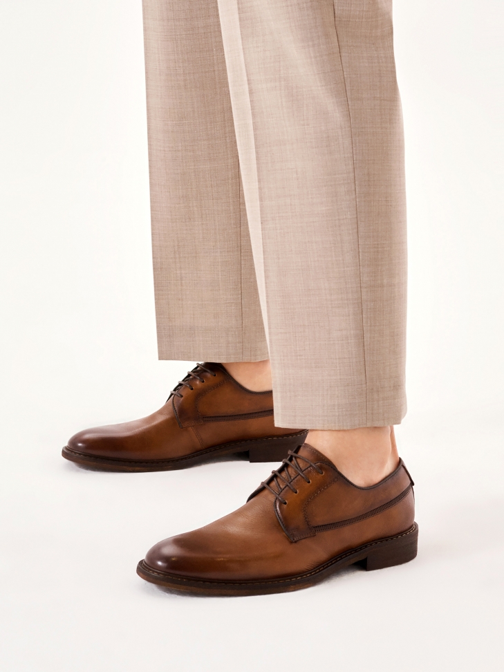 Eleganckie półbuty z cieniowaną cholewką