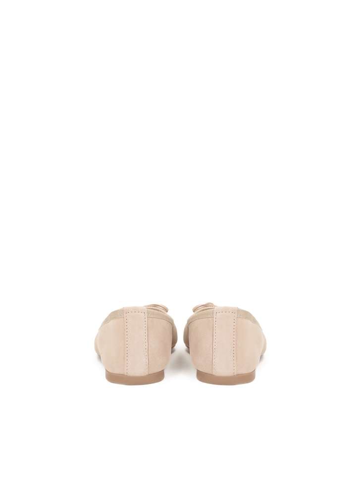 Zmaszowe baleriny z lekko zwężonym noskiem