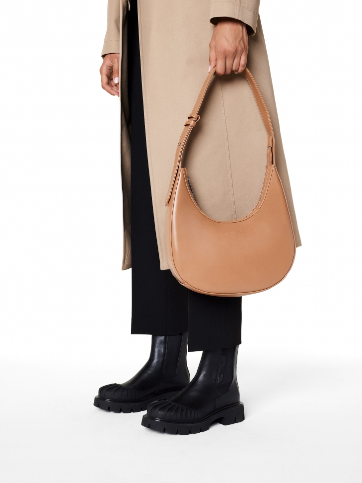 Czarne Chelsea boots z wysoką cholewką