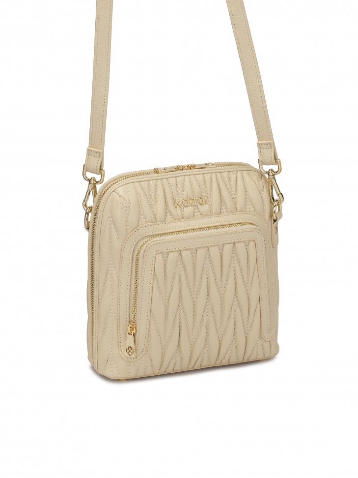 Beżowa torebka z efektownym pikowaniem