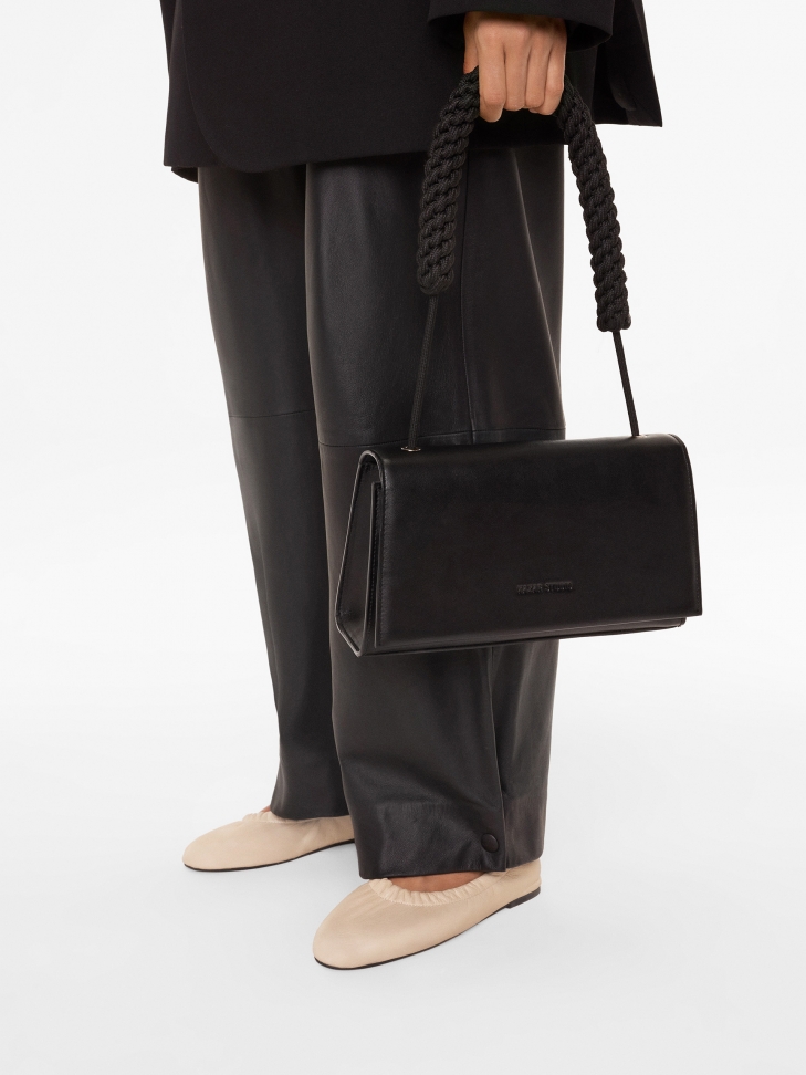 Skórzane beżowe baleriny z gumką na cholewce