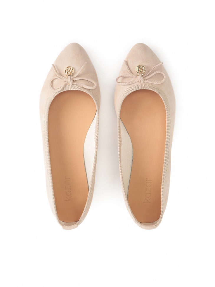 Zmaszowe baleriny z lekko zwężonym noskiem
