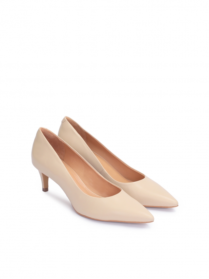 Eleganckie beżowe czółenka na niskim cienkim obcasie