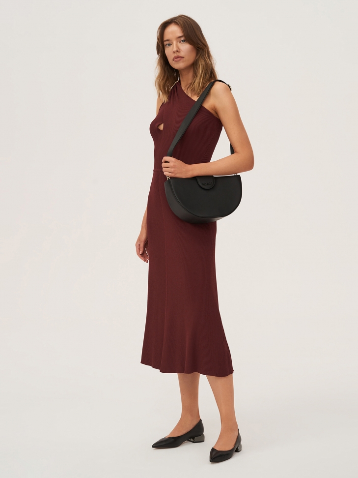 Niskie skórzane czółenka ze spiczastym noskiem