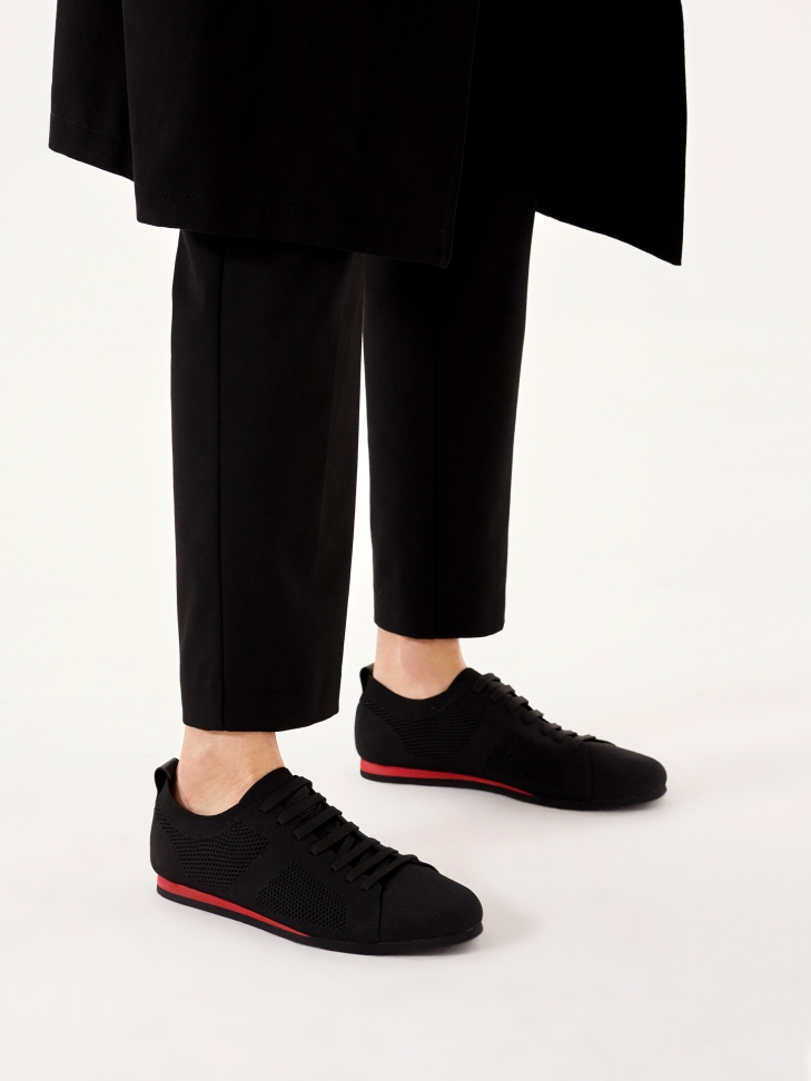 Przewiewne czarne półbuty z tkaniny