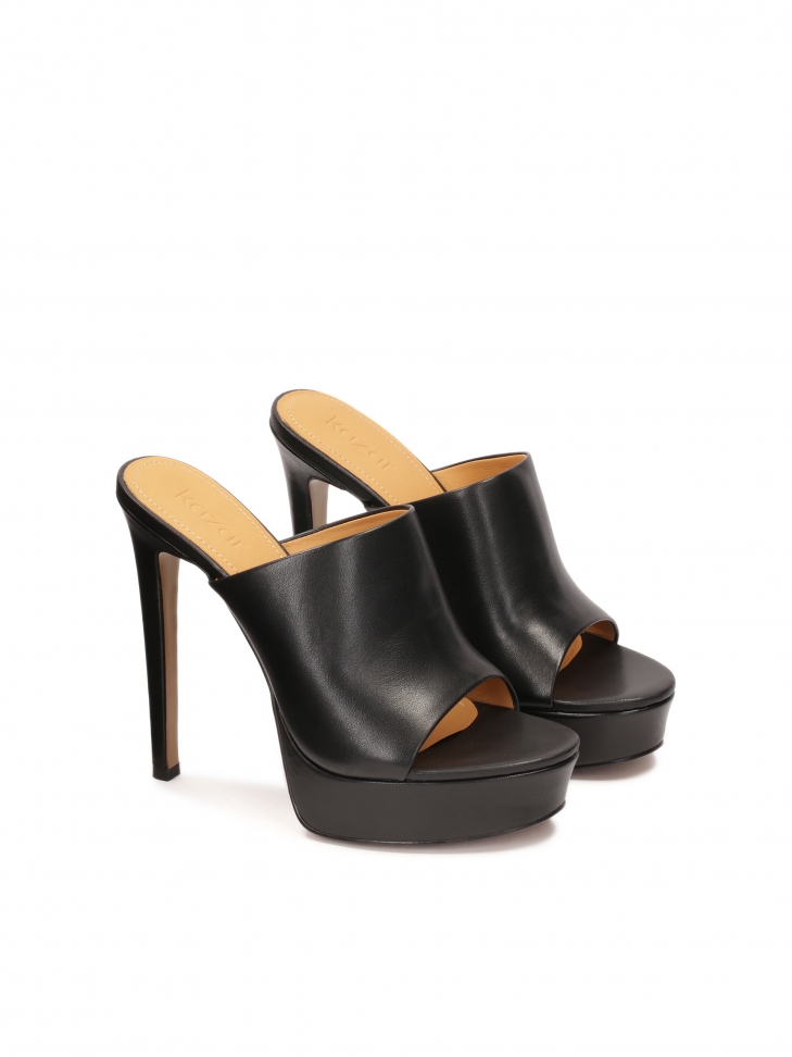 Skórzane klapki z platformą i wysokim obcasem