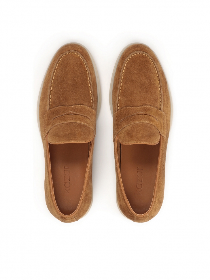 Wsuwane zamszowe półbuty w brązowym kolorze