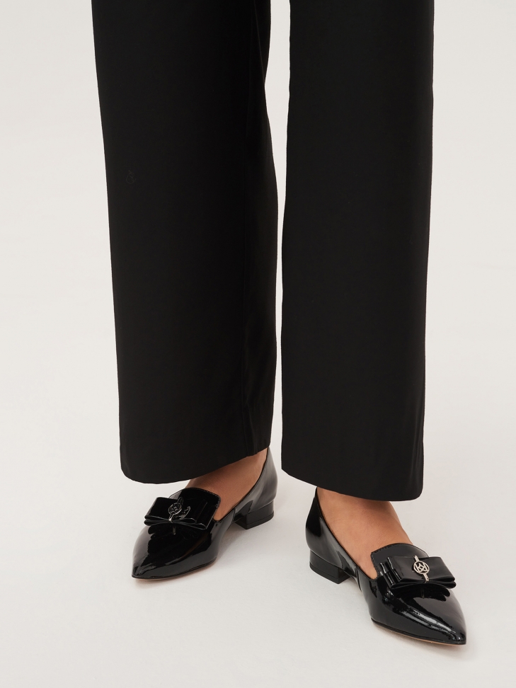 Czarne półbuty damskie